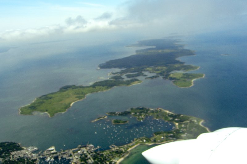 CIMG1683.jpg - Flying from Boston to Martha's Vineyard