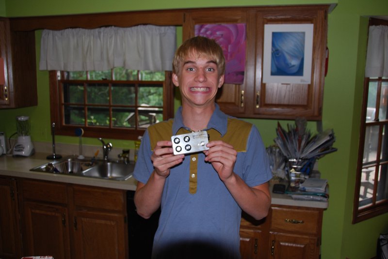 MikeBDay09-7986.JPG - Mike's 18th Birthday