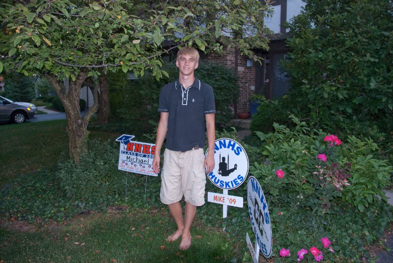 DSC_8753.jpg - Yard Signs, time to come down.