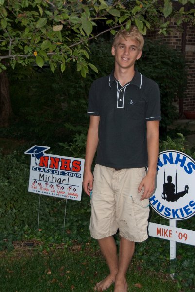 DSC_8754.jpg - Yard Signs, time to come down.
