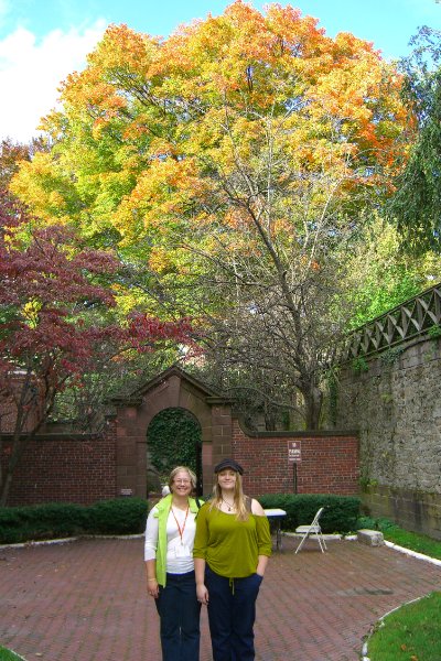 Providence101009-2098.jpg - Liz and Mommie at the John Brown House