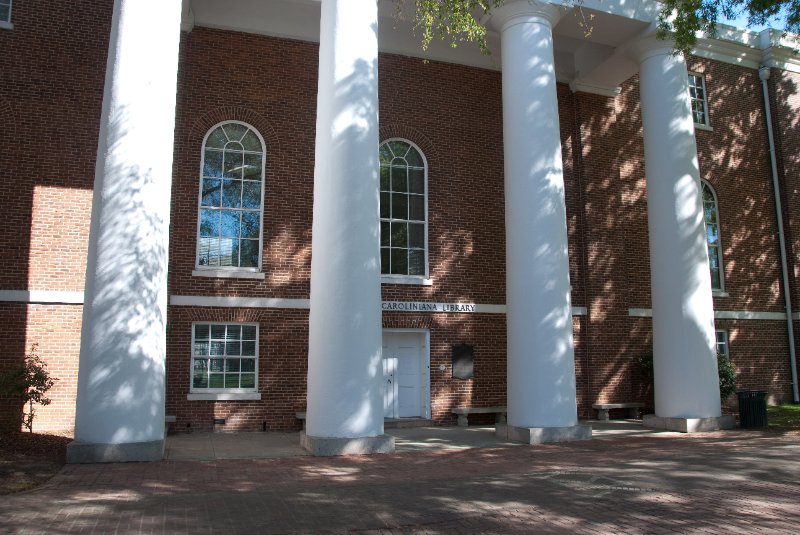 USC040409-4515.jpg - The South Caroliniana Library