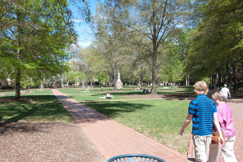 USC040409-4618.jpg - USC Horseshoe