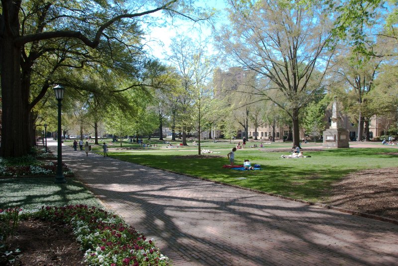 USC040409-4633.jpg - USC Horseshoe