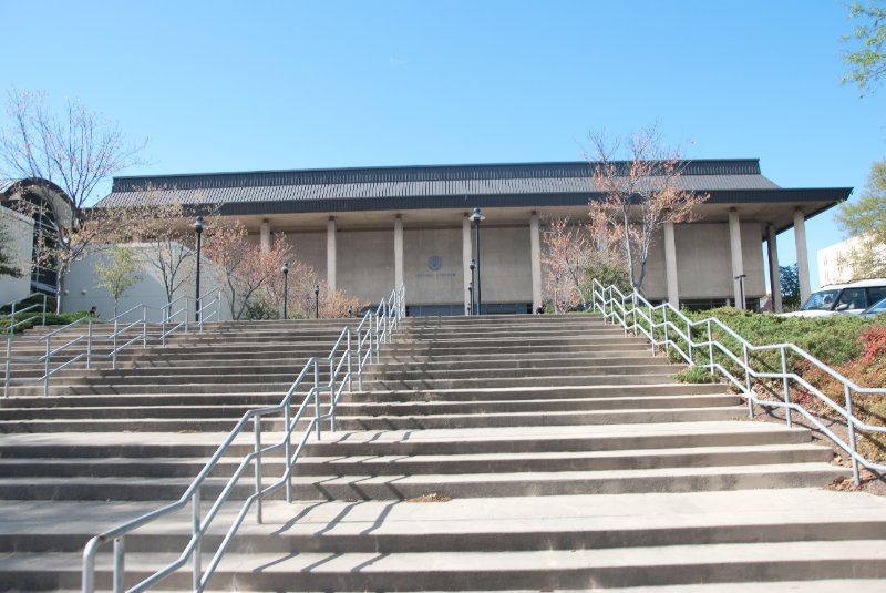 USC040409-4640.jpg - Carolina Coliseum