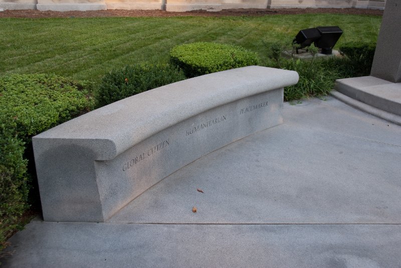 Atlanta082509-8813.jpg - Jimmy Carter Statue. Global Citizen, Humanitarian, Peacemaker