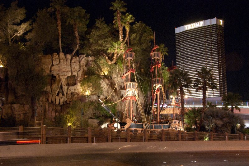 DSC_4509.jpg - Treasure Island