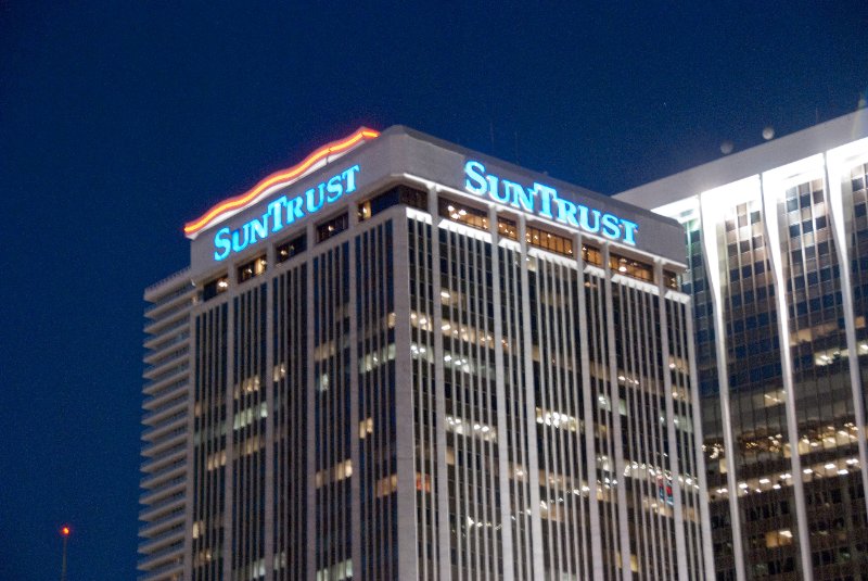 Miami041509-4879.jpg - SunTrust Building