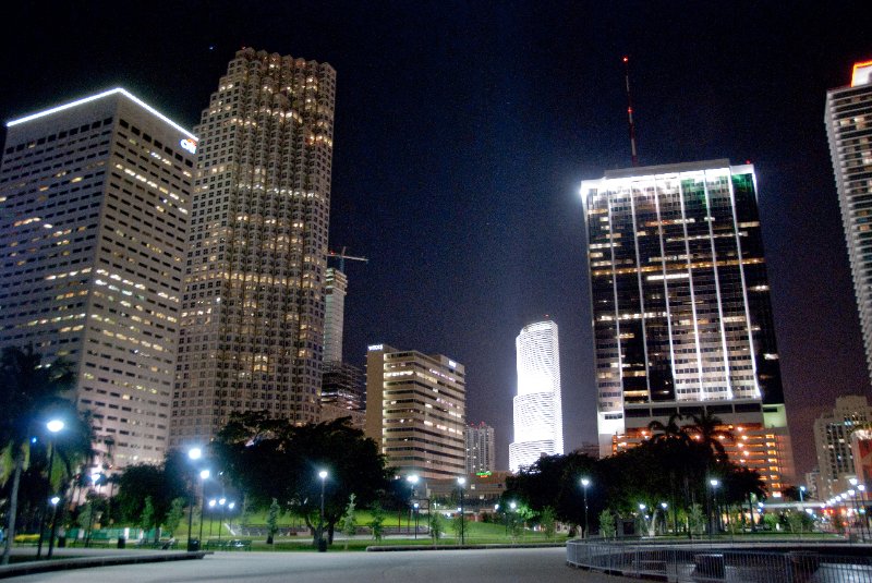Miami041509-4943.jpg - Miami Cityscape view from Bayfront Park