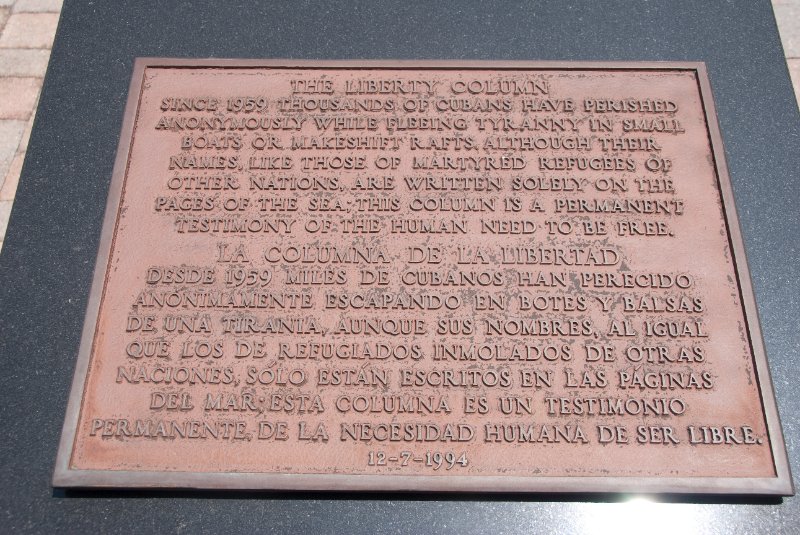 Miami041509-5013.jpg - The Liberty Column - memorial to "... thousands of Cubans have perished..."