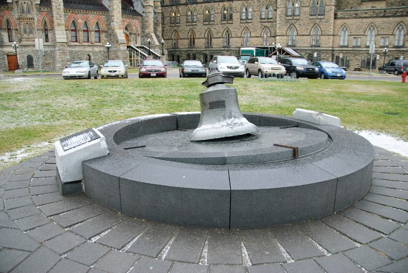 DSC_0302.jpg - Victoria Tower Bell