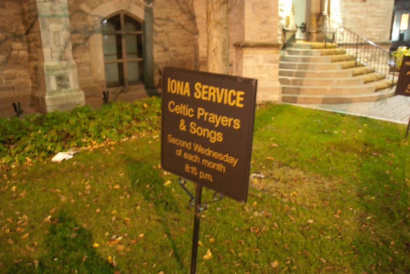 DSC_0120nn.jpg - St. Andrews Church - Iona Service.  Celtic Prayers & Songs.  Second Wednesday of each month 8:15pm