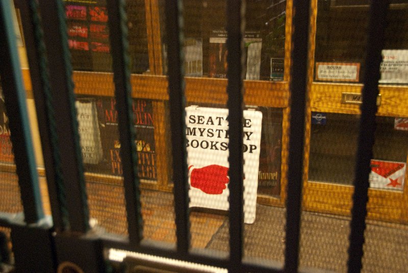 Seattle031509-3999.jpg - Seattle Mystery Bookshop