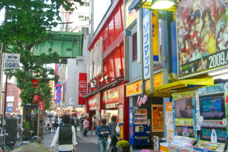Tokyo051109-1613.jpg - Akihabara