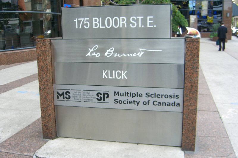 Toronto092409-1930.jpg - Towers Perrin, 175 Bloor Street East