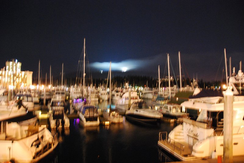 Vancouver020309-2695.jpg - Walk along Coal Harbour waterfront