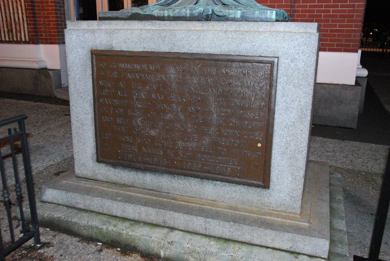 Vancouver020309-2739.jpg - Canadian Pacific Railroad WWI and WWII Memorial