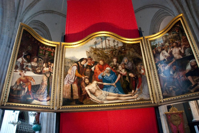 Antwerp021610-1390.jpg - Quinten Metsijs.  De bewening / The Lamentation.  Altaarstuk van het schrijnwerkersambacht.  1509-1511, Olievert op paneel. Koninklijk Museum voor Schone Kunsten Antwerpen