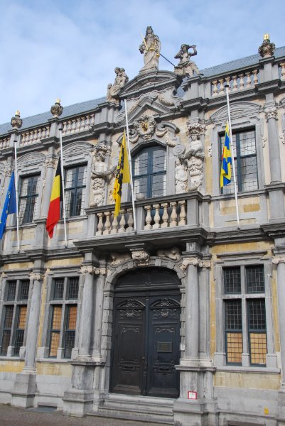 Bruge021710-1633.jpg - Burg Square: Provost's House