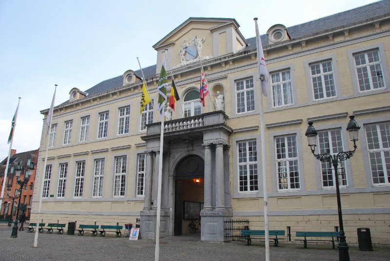 Bruge021710-1641.jpg - Burg Square: Old Country House of the Brugse Vrije