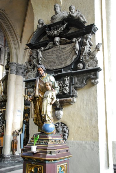 Bruge021710-1699.jpg - Church of Our Lady