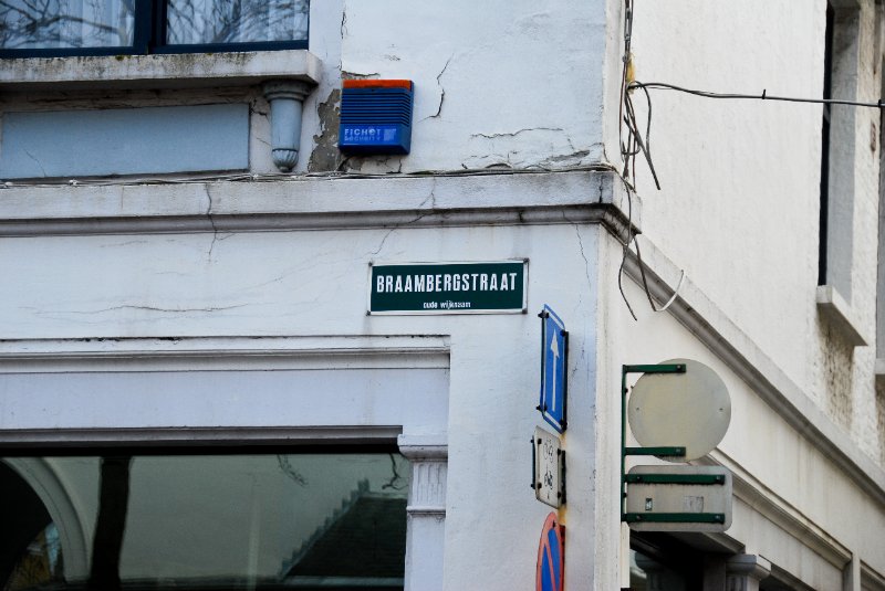 Bruge021710-1653.jpg - On Braambergstraat just South of Vismarkt