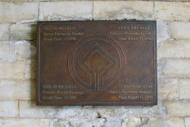 Brussels021310-0926.jpg - City of Brussels Unesco - World Heritage, Grand-Place - 12/1998