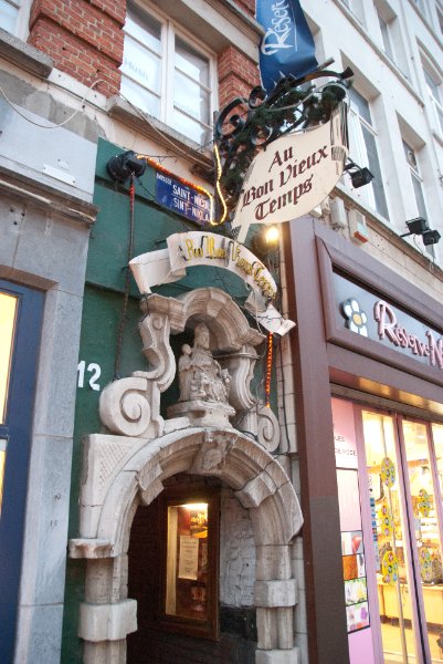 Brussels021310-0975.jpg - Au Bon Vieux Temps Rue Marché aux Herbes