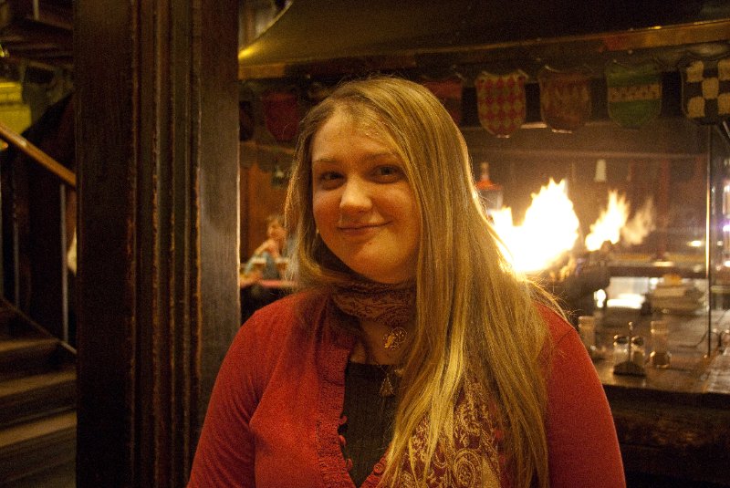 Brussels021410-1145.jpg - Liz at Roi d'Espange