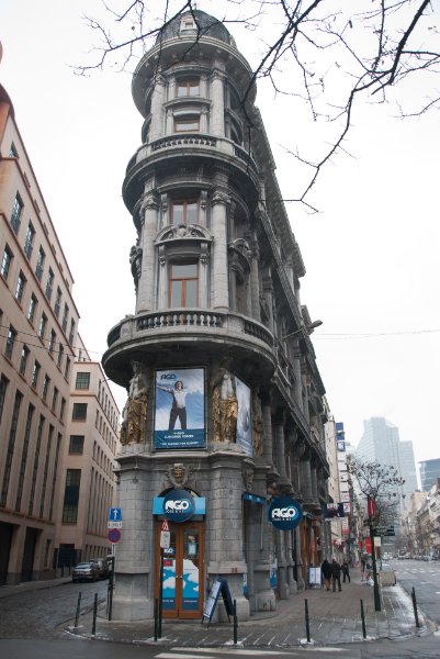 Brussels021510-1205.jpg - AGO Jobs & Hr.  Flatiron building in Place de Brouckère