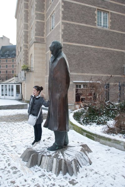 Brussels021510-1303.jpg - Béla Bartók  statue in Place D'Espagne near Brussels Central station
