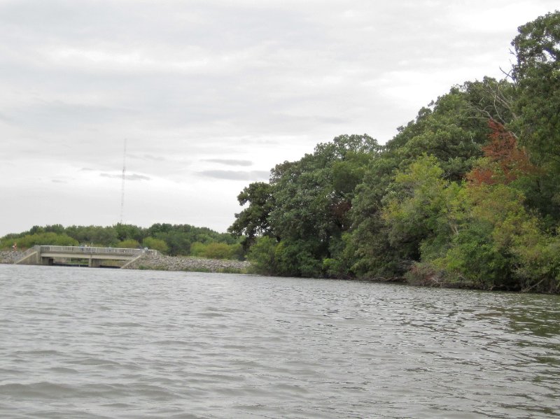 IMG_2007.jpg - Approaching bike path bridge