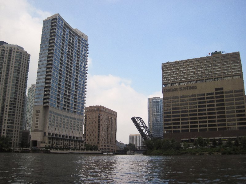 IMG_1834.jpg - Riverbend Condominiums, Chicago Sun-TImes, view looking North at Wolf point