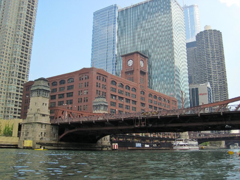 IMG_1844.jpg - Reid-Murdoch Center, 321 North Clark, Trump Tower, Marina Tower