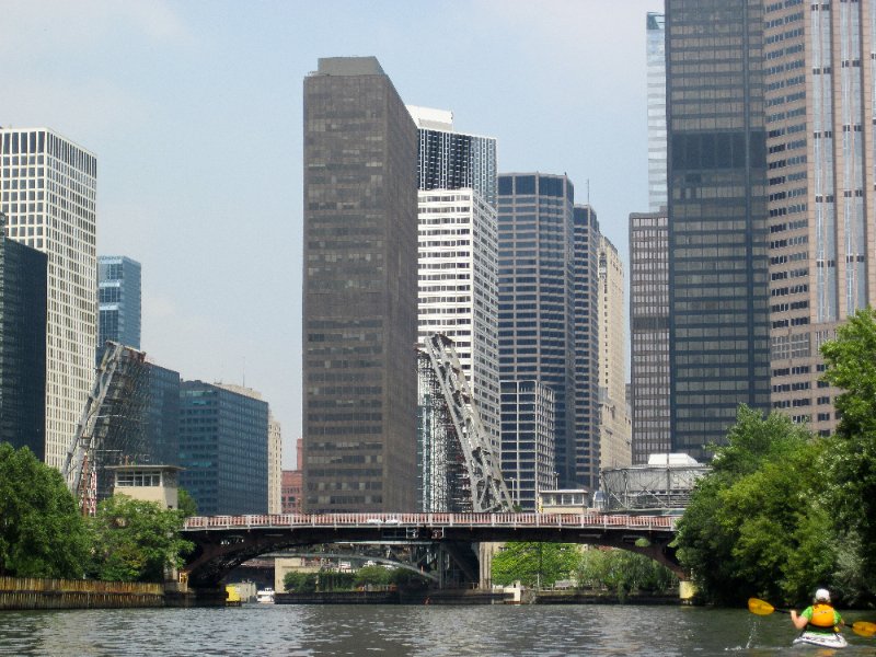 IMG_1819.jpg - Paddleing North toward Congress Parkway bridge. 200 South Wacker Drive (brown) ,  300 South Wacker Drive (white, center)