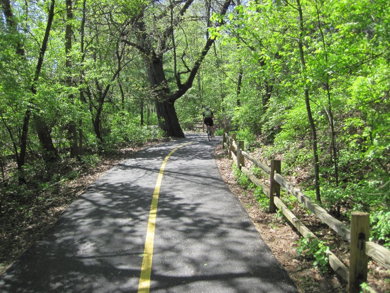 IMG_0369.jpg - Bike from Geneva to North Aurora and back, along the Fox River