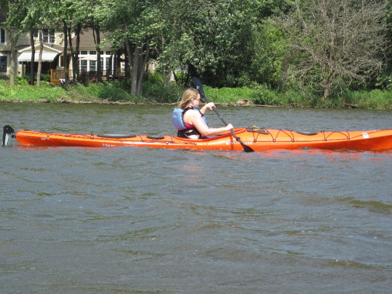 IMG_1388.jpg - Liz paddleing into the wind, heavy chop