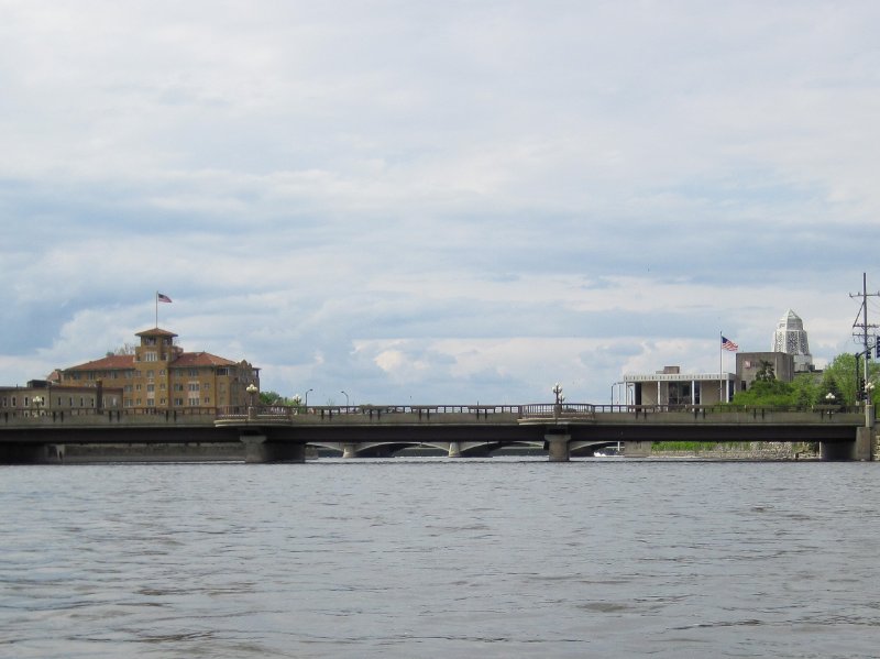 FoxRiverKayak050210-0529.jpg - Baker Hotel (left), St Charles Municipal Building (right). View looking North at the Illinois Ave bridge