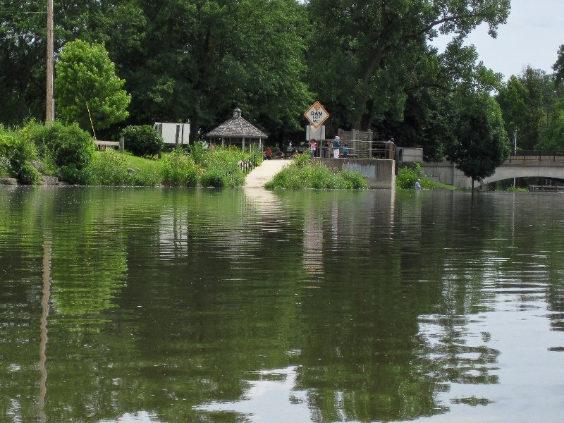 IMG_1171.jpg - Approaching the take-out point at the Geneva Dam