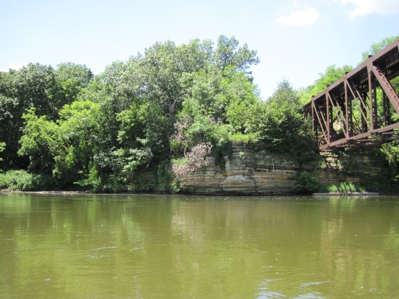 IMG_1410.jpg - Sandstone outcropping at the 41st Rd Bridge