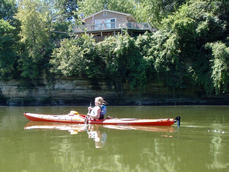 P8280005.jpg - Liz, St Peter's Sandstone