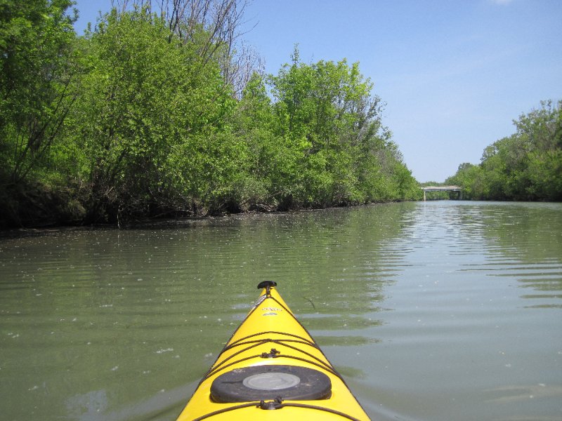 NorthShoreChannel052310-0872.jpg - Kayaking North toward the Church St Bridge