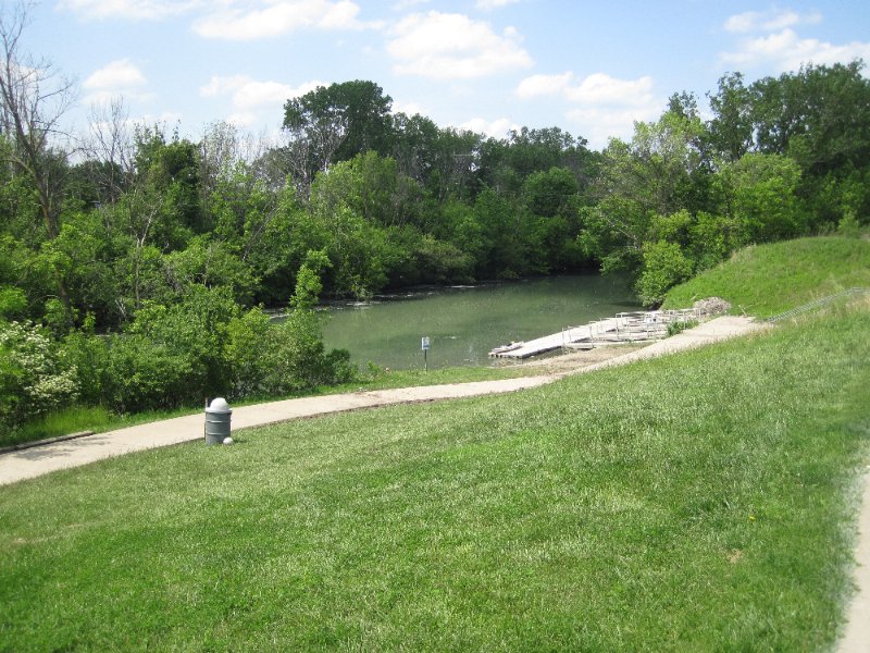 NorthShoreChannel052310-0958.jpg - North Shore Channel of Chicago River Skokie boat launch area