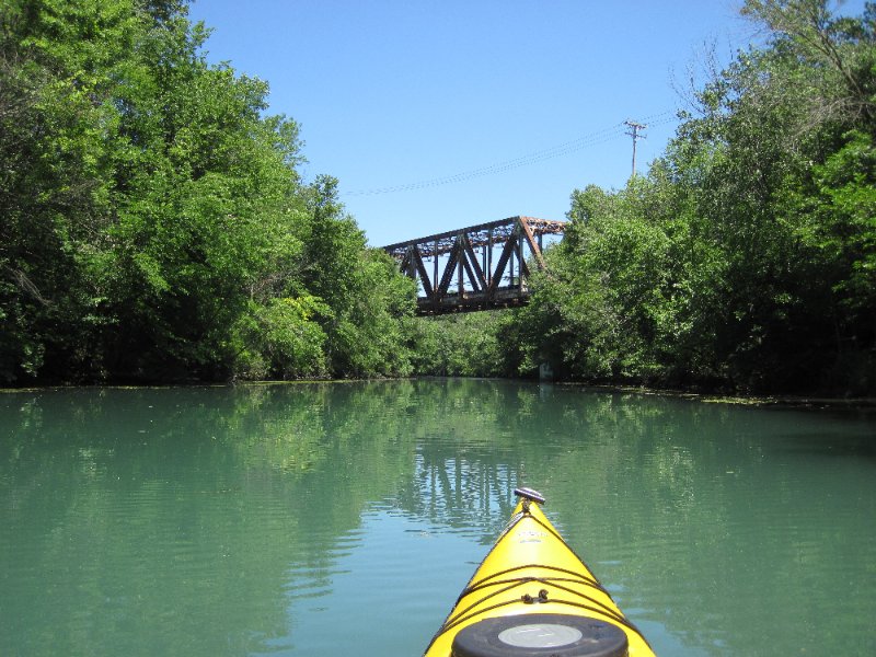 IMG_1239.jpg - Metra Suburband Train Bridge