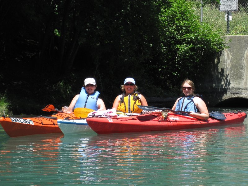IMG_1265.jpg - Vicki, Cathie, and Liz