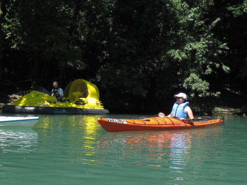 IMG_1268.jpg - Vicki talking to Hover Craft guy