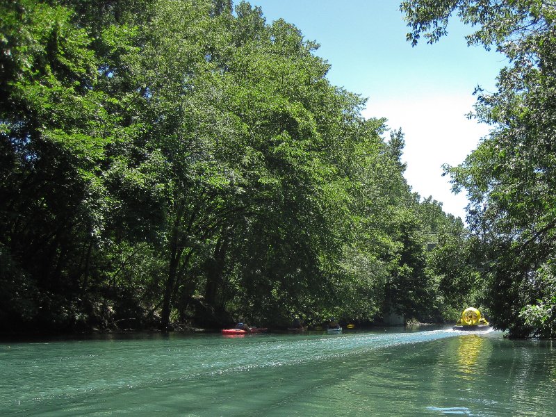 IMG_1277.jpg - Hover Craft zooming away