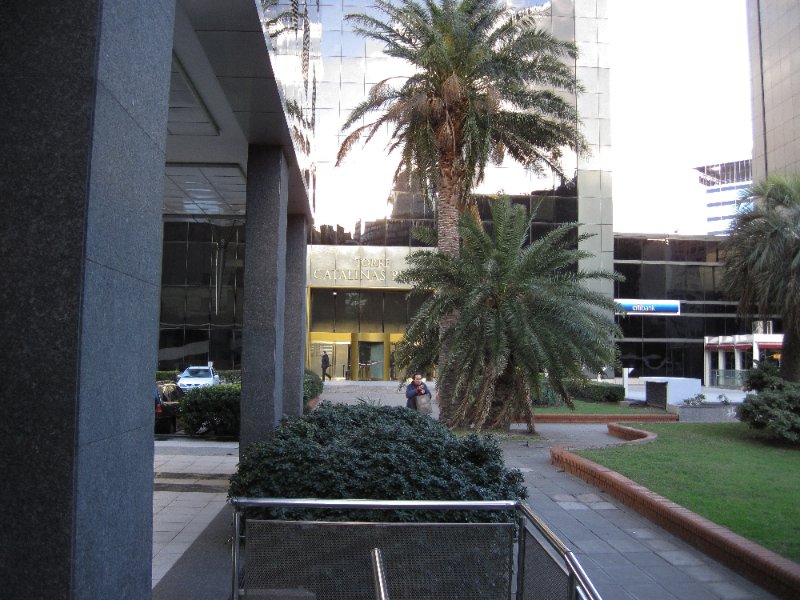 BuenosAires080210-1527.jpg - Catalinas Plaza