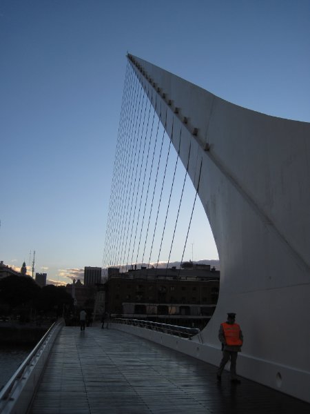 BuenosAires080210-1589.jpg - Puente de la Mujer
