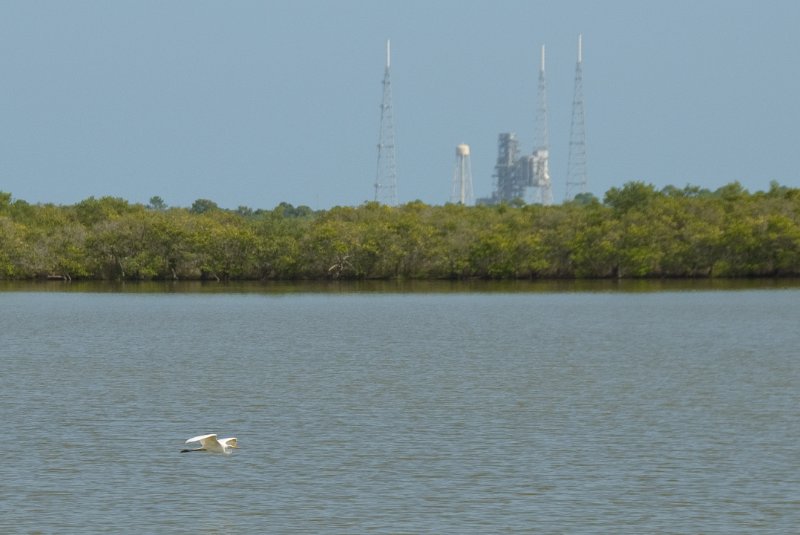 KSC110110-6517.jpg - Egret with Launch Pad 39B view from Apollo / Saturn V Center